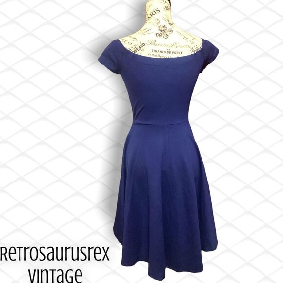 𝅺high Low Skater Dress - Picture 3 of 9